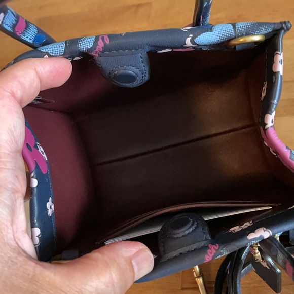 Authentic Coach Cashin Carry Tote 14 - Picture 4 of 14